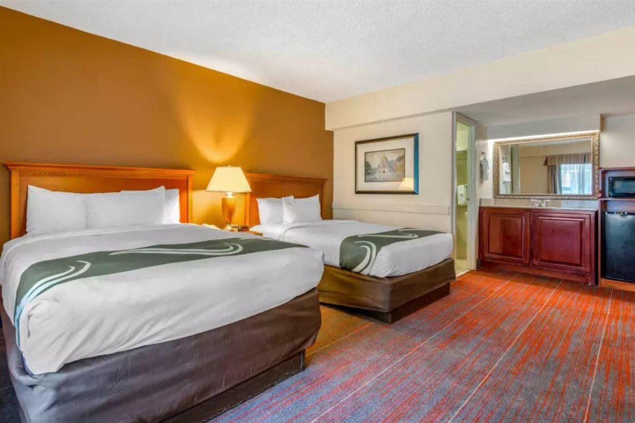 Quality Inn Savannah Historic District Extérieur photo