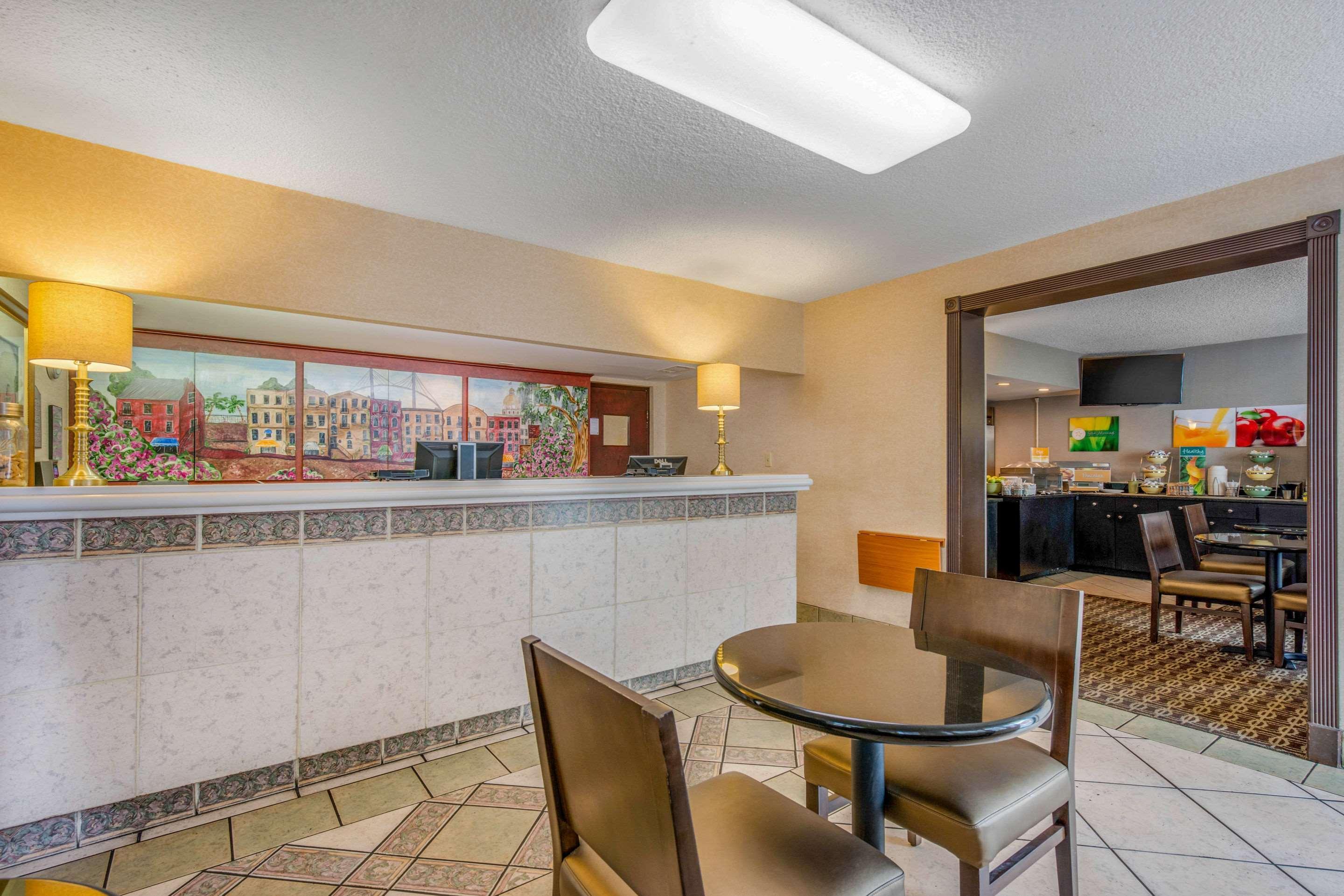 Quality Inn Savannah Historic District Extérieur photo