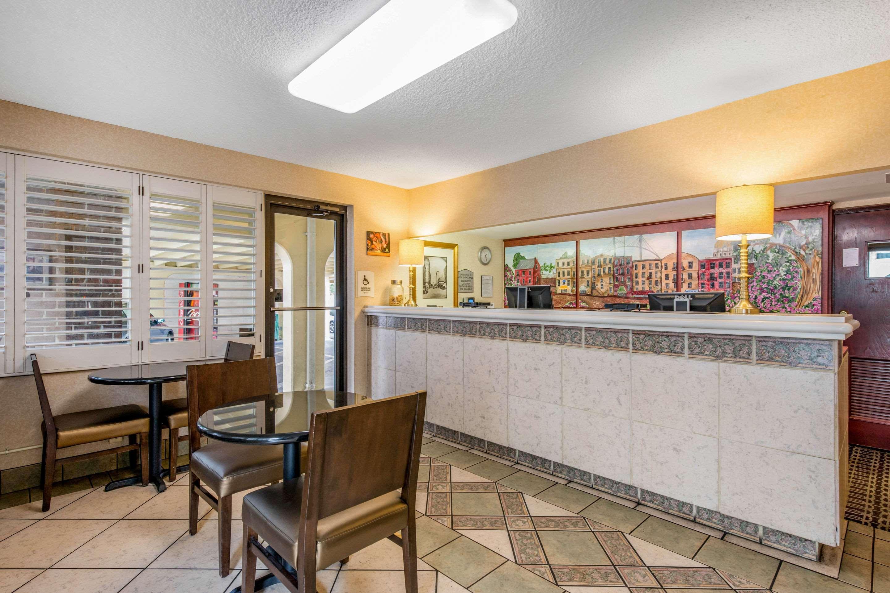 Quality Inn Savannah Historic District Extérieur photo