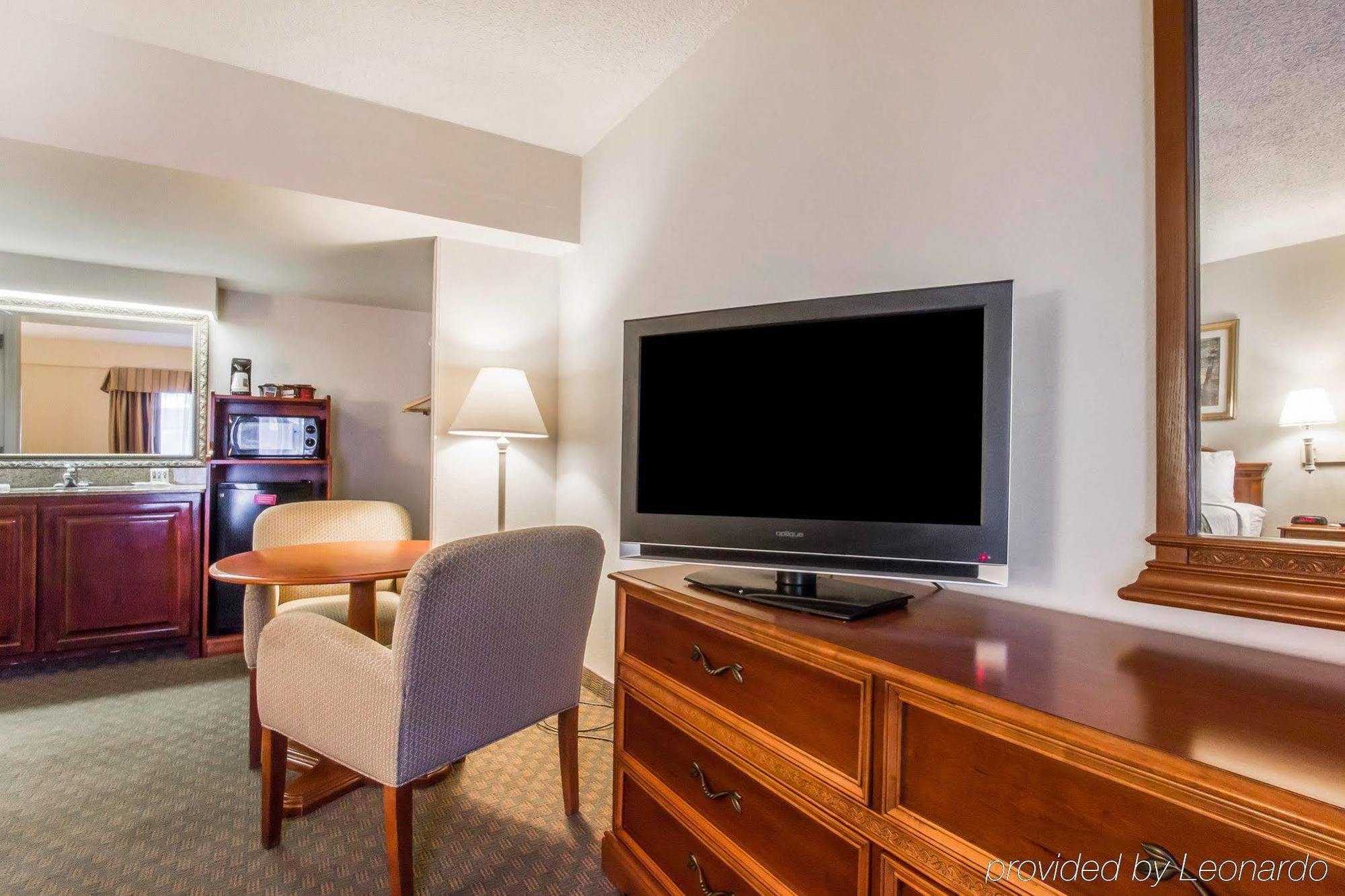 Quality Inn Savannah Historic District Extérieur photo