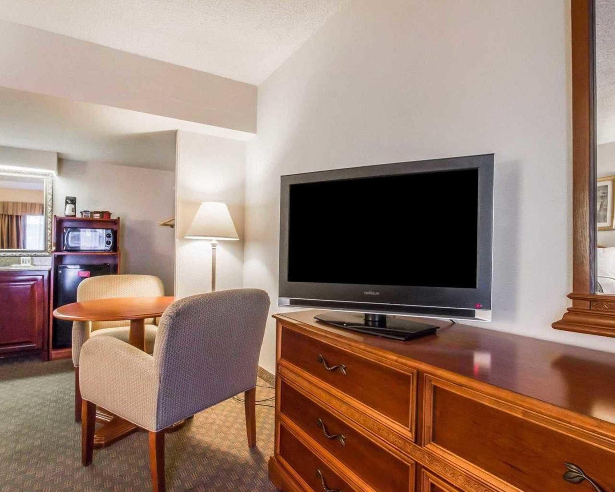 Quality Inn Savannah Historic District Extérieur photo